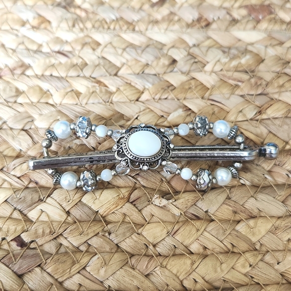 White and silver Lillarose size small flexi clip. - Picture 1 of 5